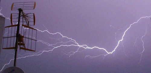 Rayos y truenos
